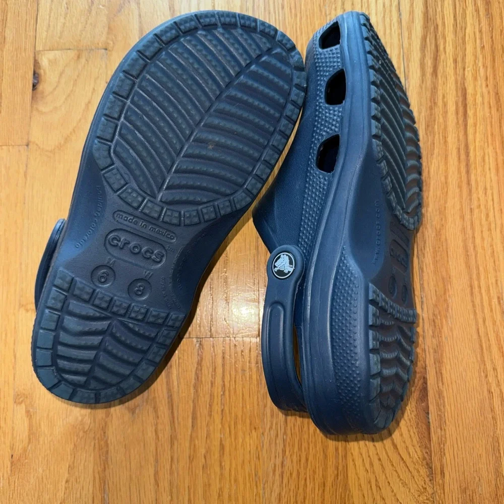 EXCELLENT Used Condition Baya Crocs M6/W8 - Picture 4 of 5